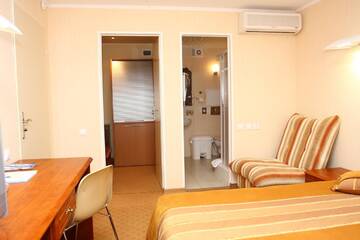 Люкс с 2 спальнями в Отеле Slavinasport Hotel